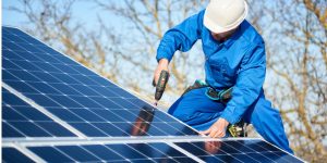 Installation Maintenance Panneaux Solaires Photovoltaïques à Loix